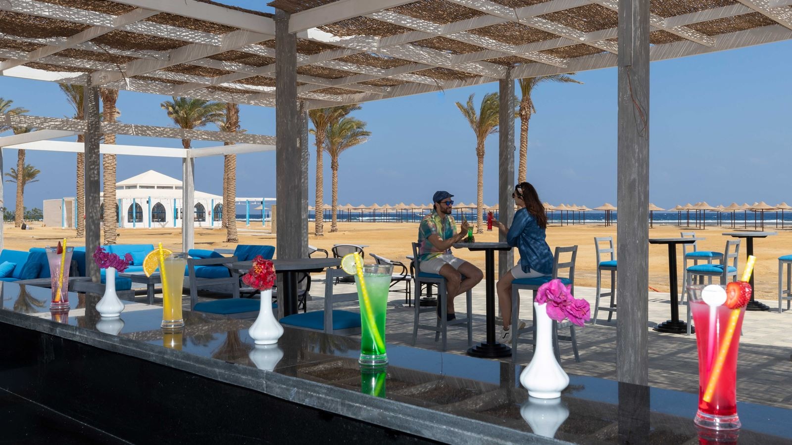 restaurants-sea-breeze-beach-bar