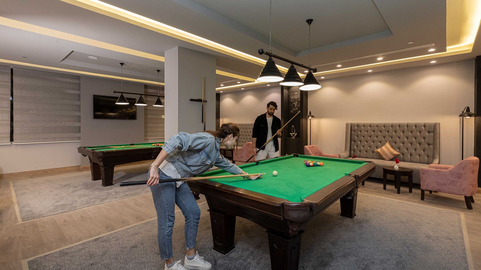 bars-billiards-lounge