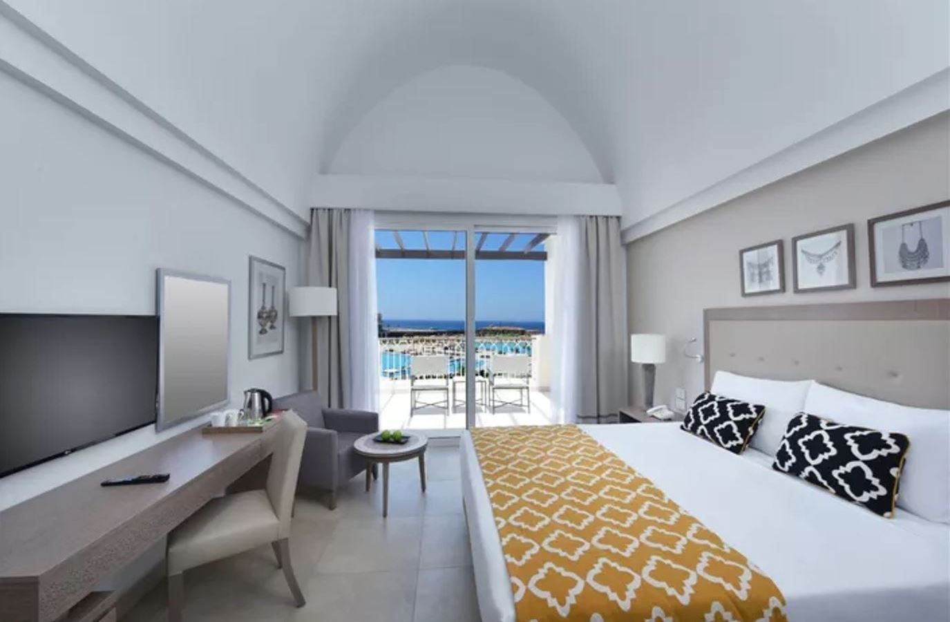 rooms-superior-side-sea-view