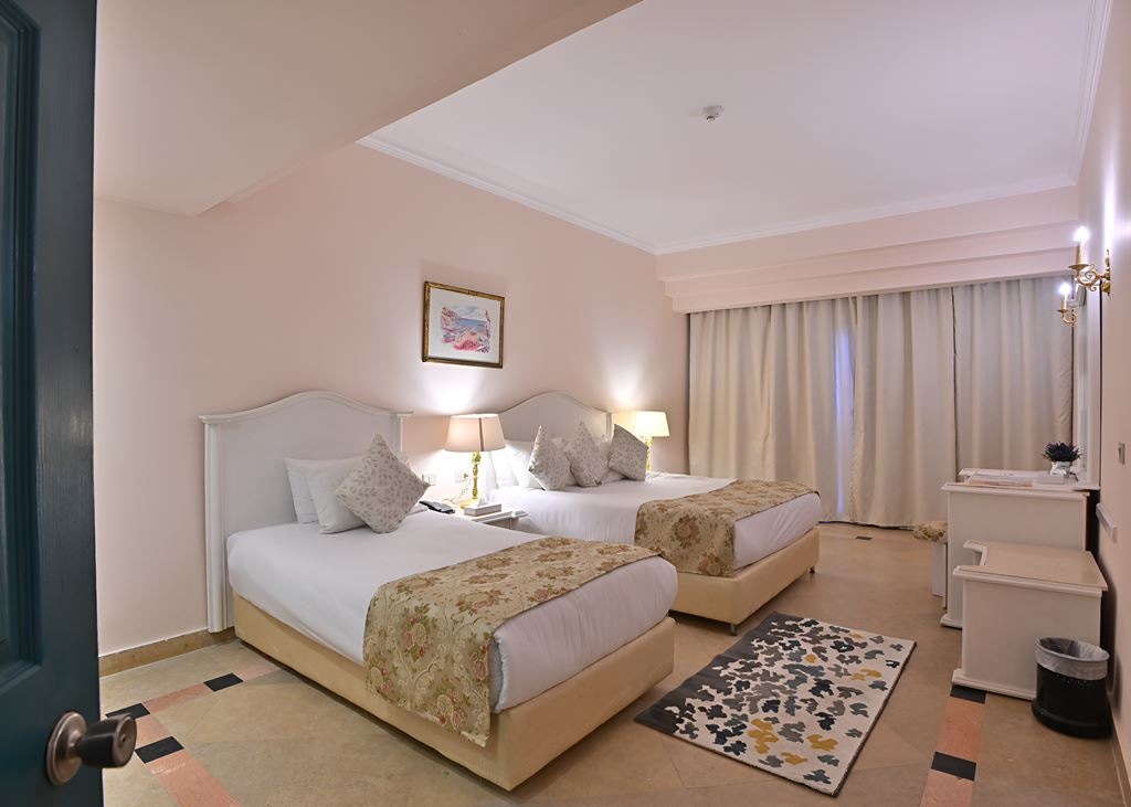 rooms-standard-room-garden-view