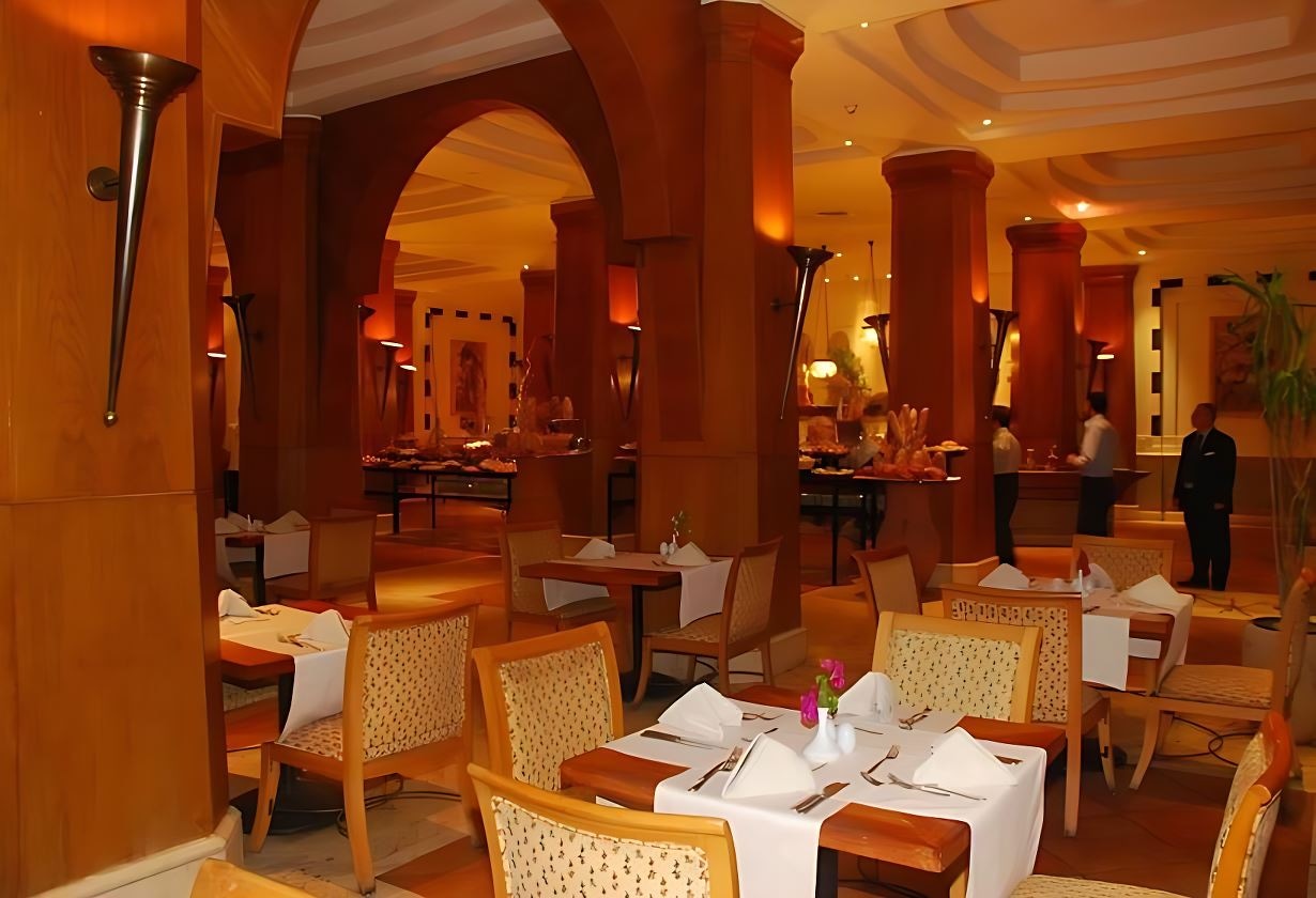 restaurants-restaurants