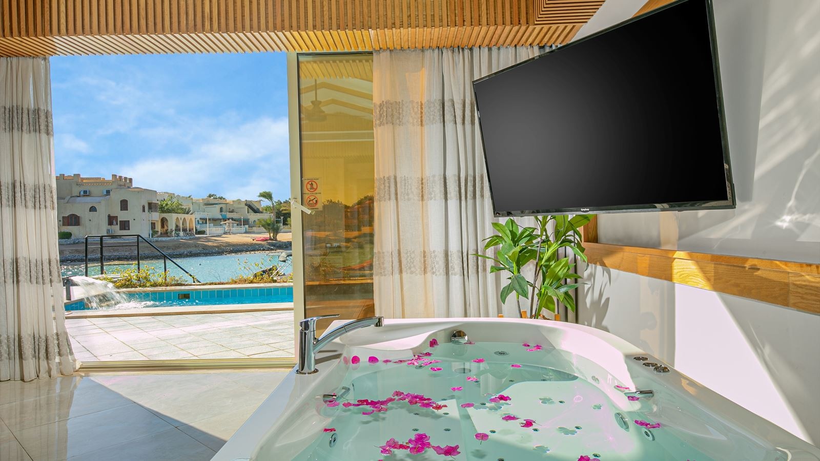 rooms-royal-bungalow