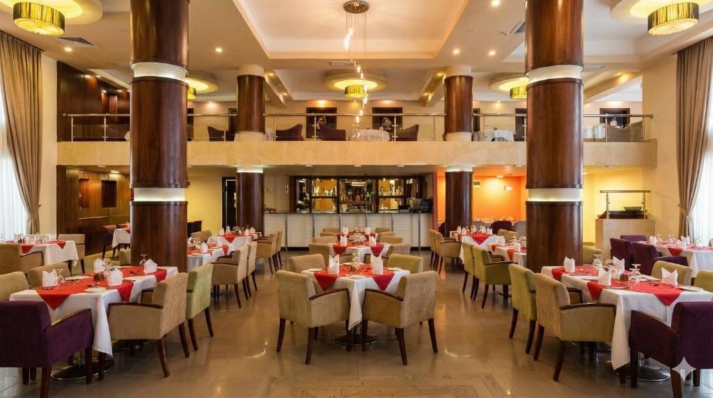 restaurants-restaurants