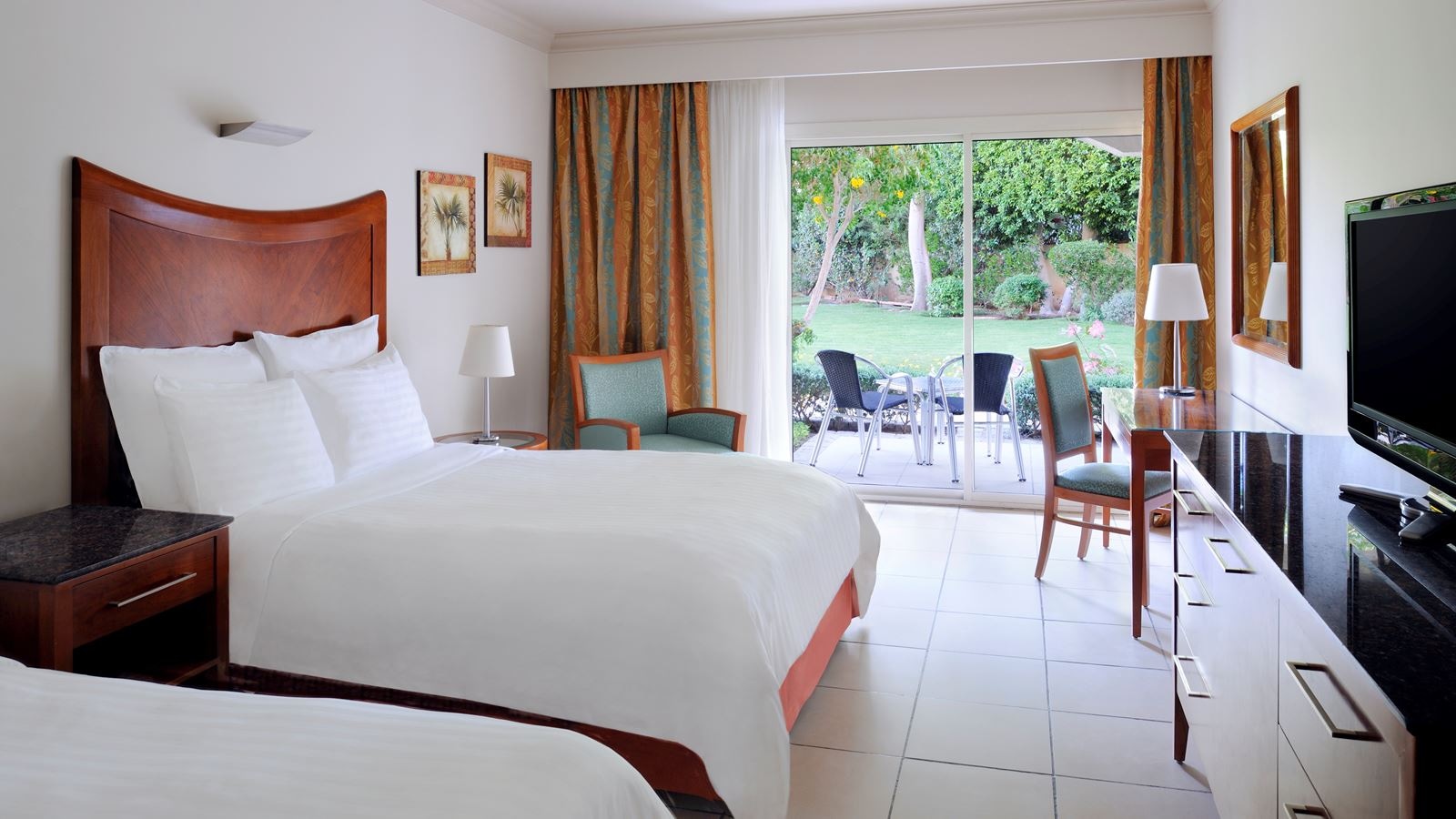 rooms-deluxe-room-with-2-queen-beds-garden-view-beach-side----------rmsd00dbgv00