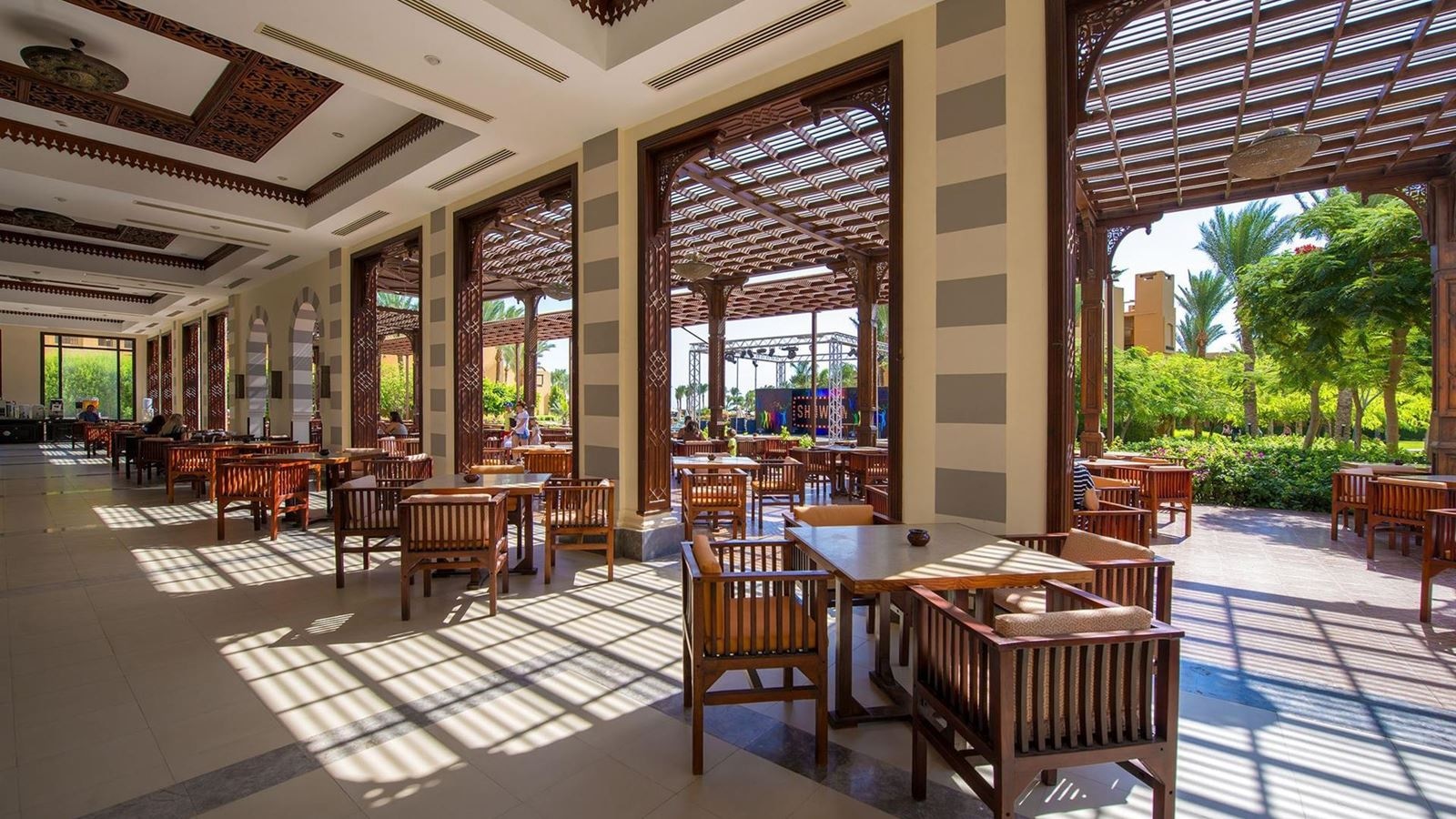 restaurants-restaurants