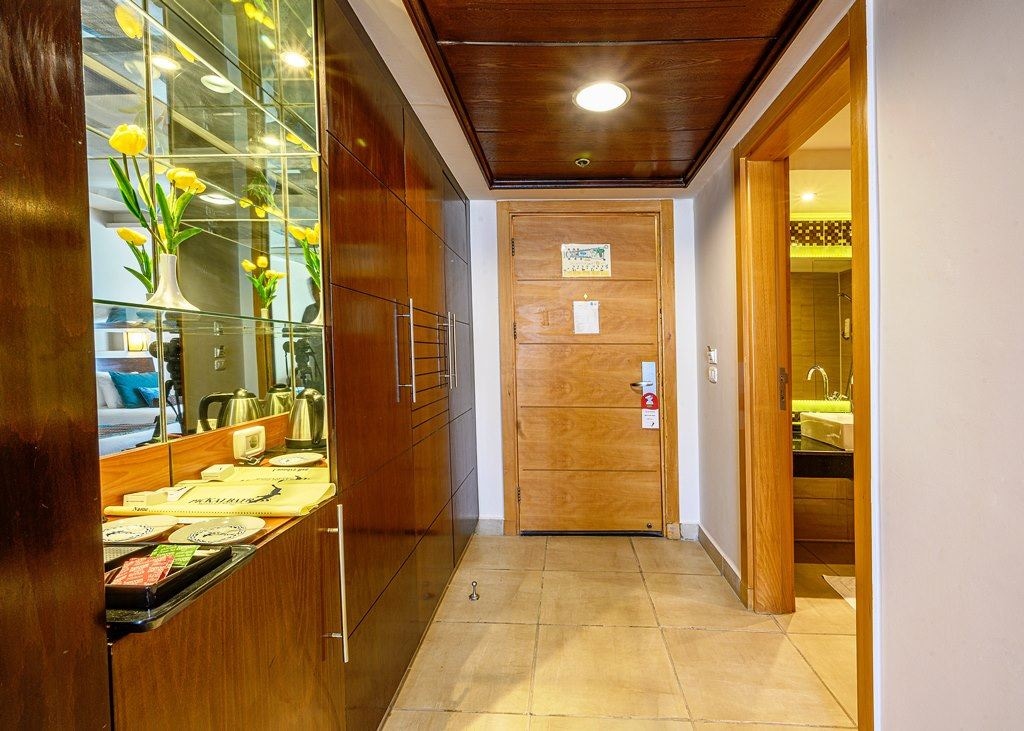 rooms-deluxe-room-sea-view