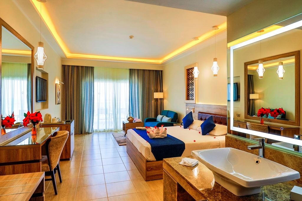 rooms-deluxe-room-sea-view