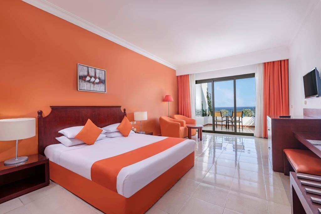 rooms-standard-room-side-sea-view