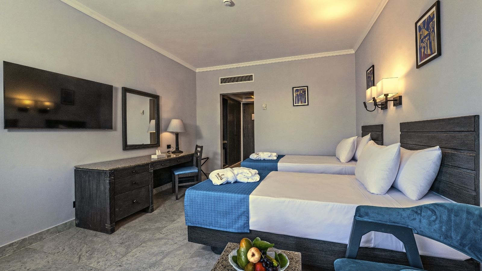 rooms-classic-room-side-sea