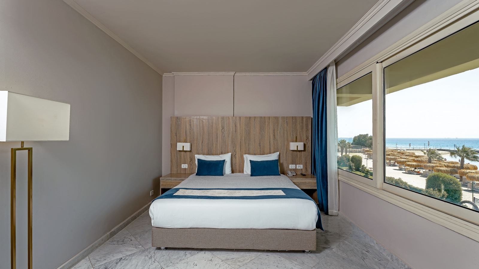 rooms-junior-ٍsuite-sea-view