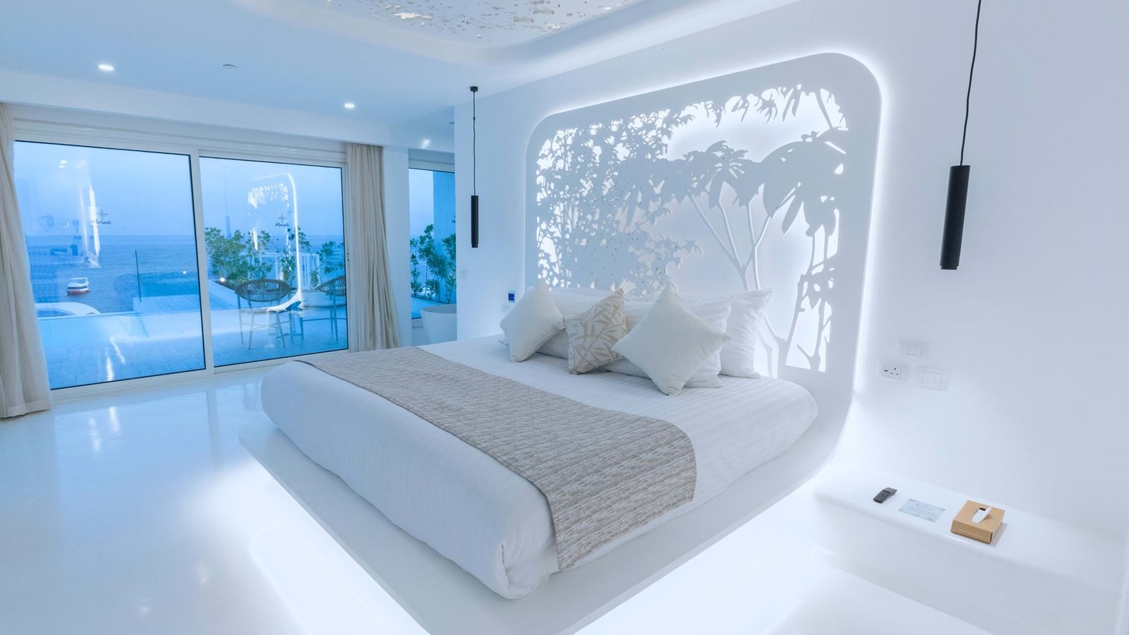 rooms-hall-of-fame-suite-private-pool