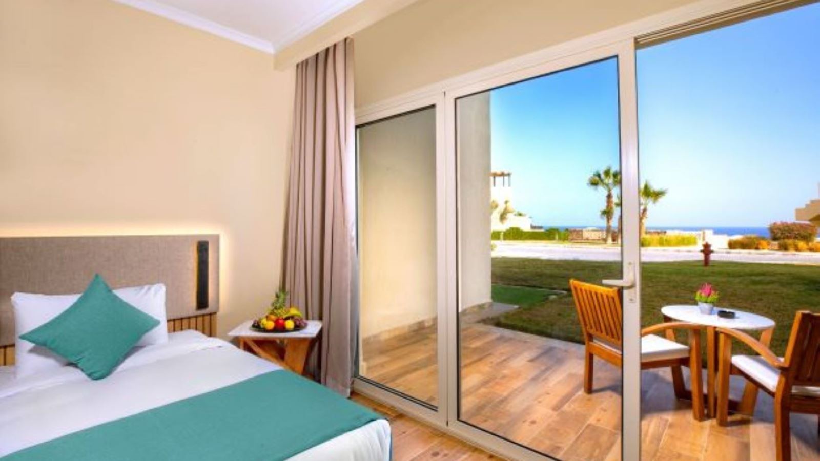 rooms-superior-p-sea-view