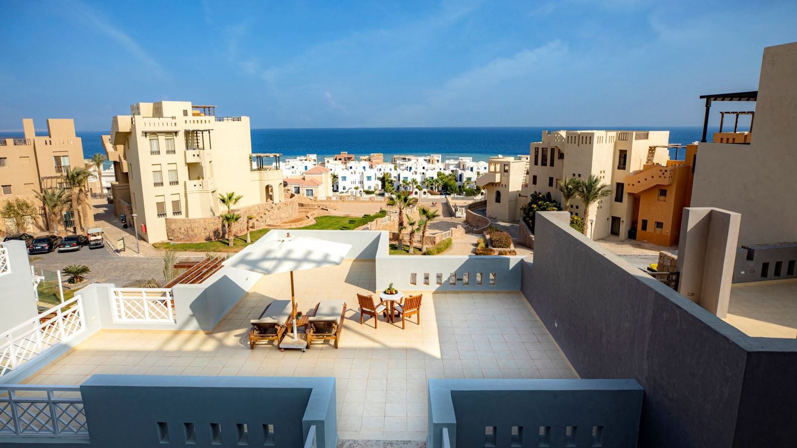 rooms-deluxe-sea-view