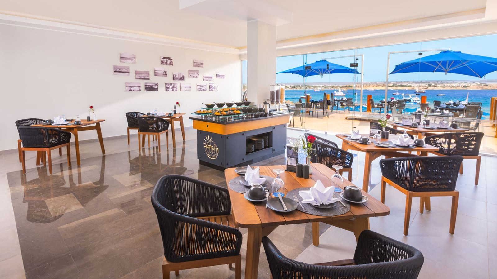 restaurants-royal-lounge