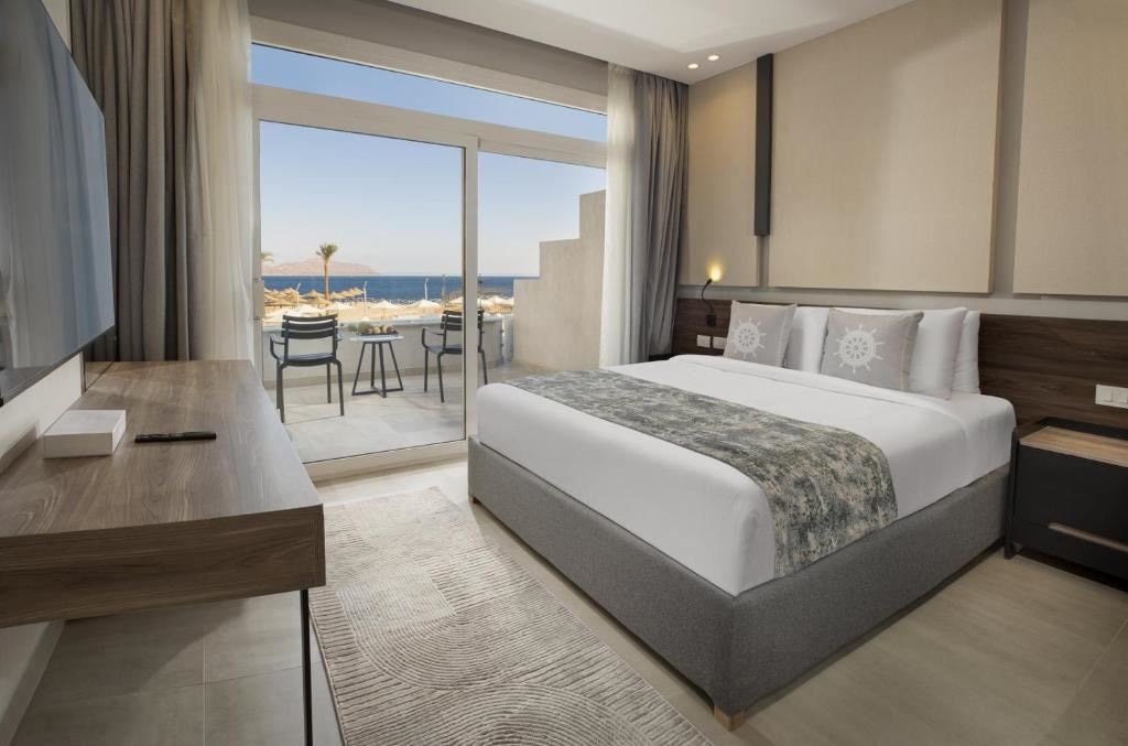 rooms-deluxe-family-room-sv