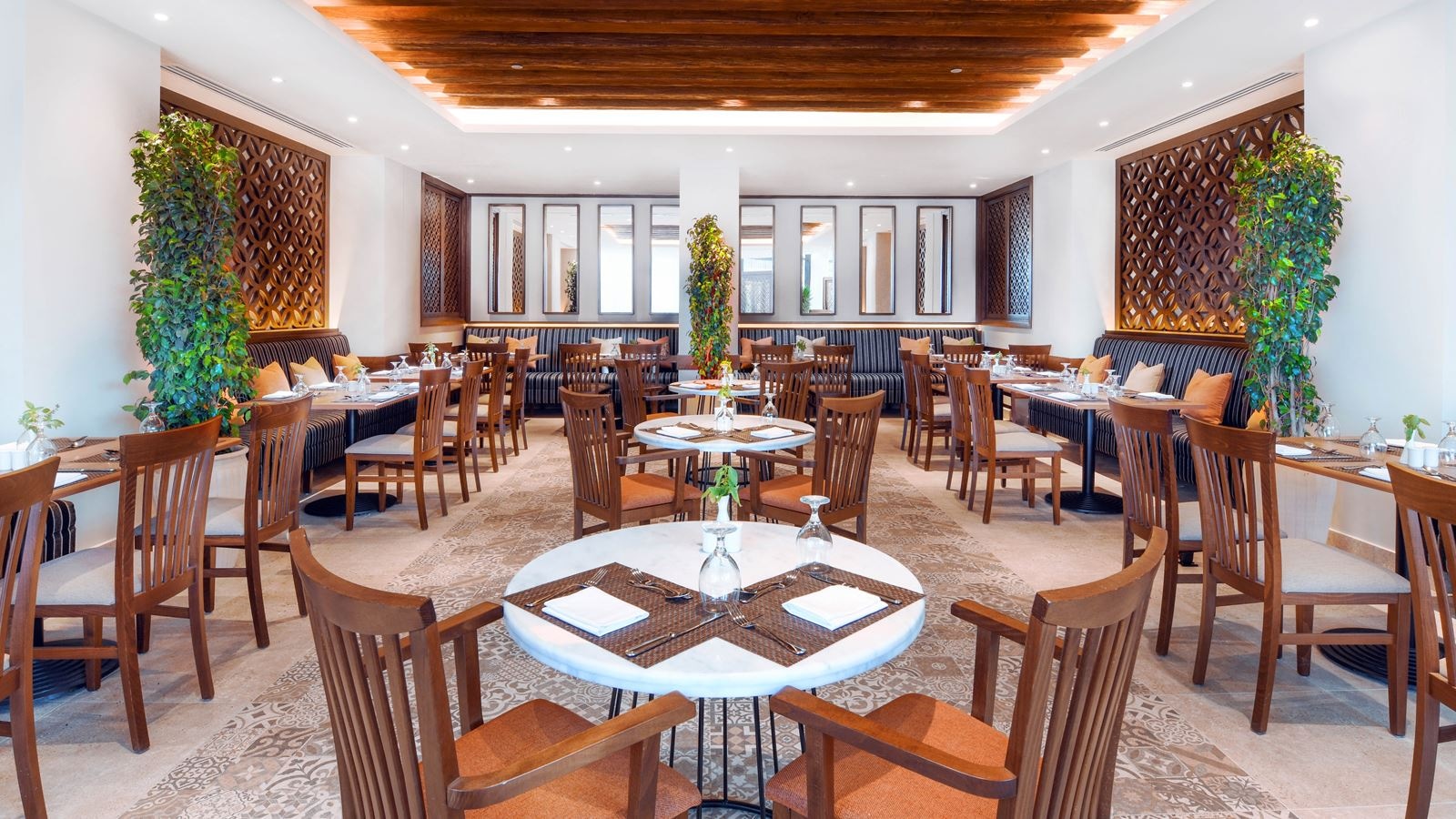 restaurants-palmira-main-restaurant