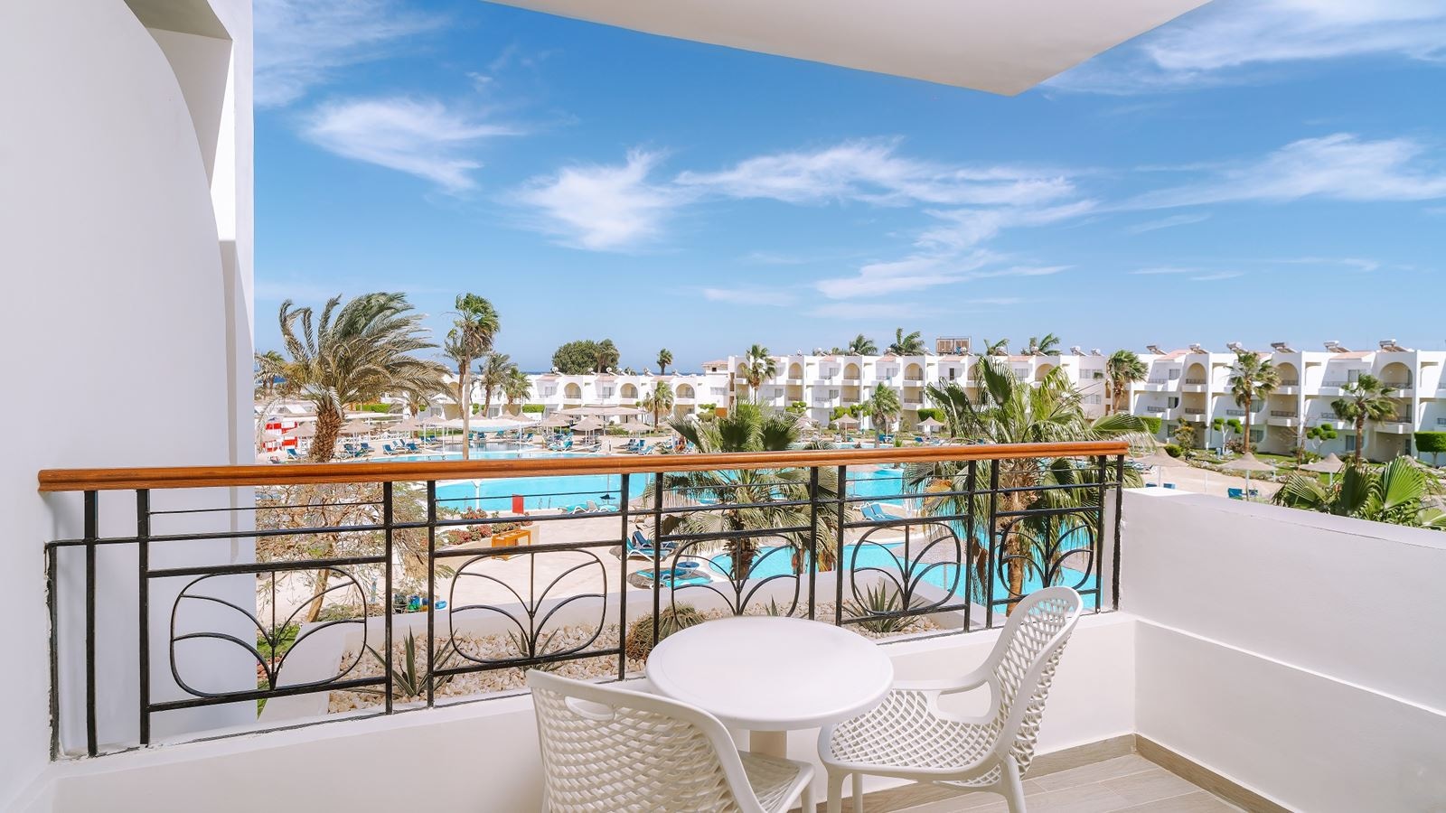 rooms-superior-room-gv--pv--side-sea-view--sea-view