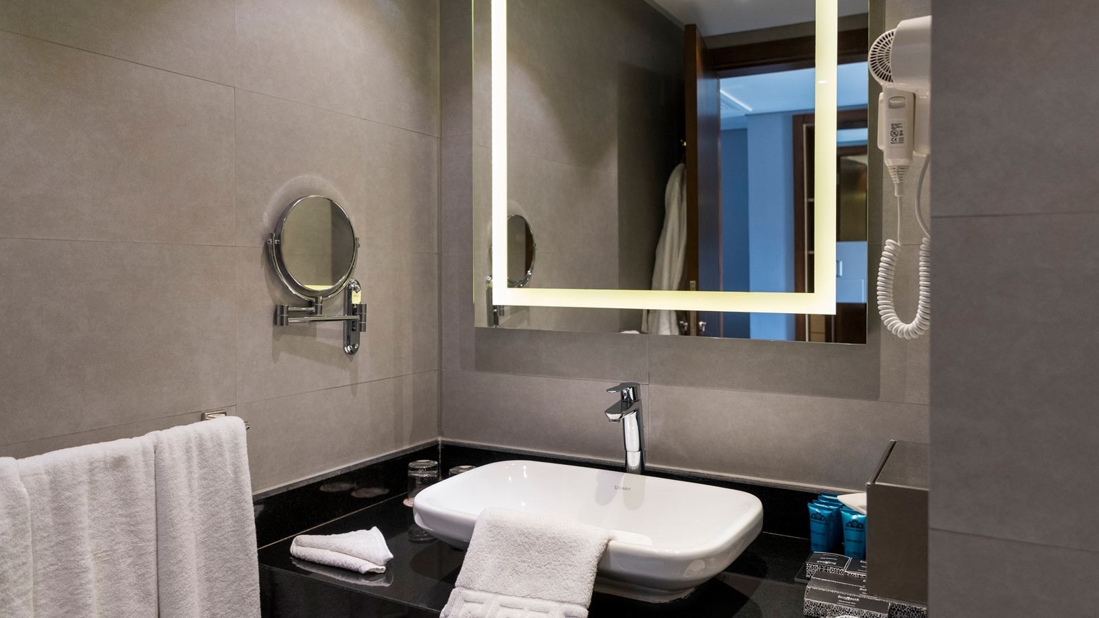 rooms-family-room-bunk-bed