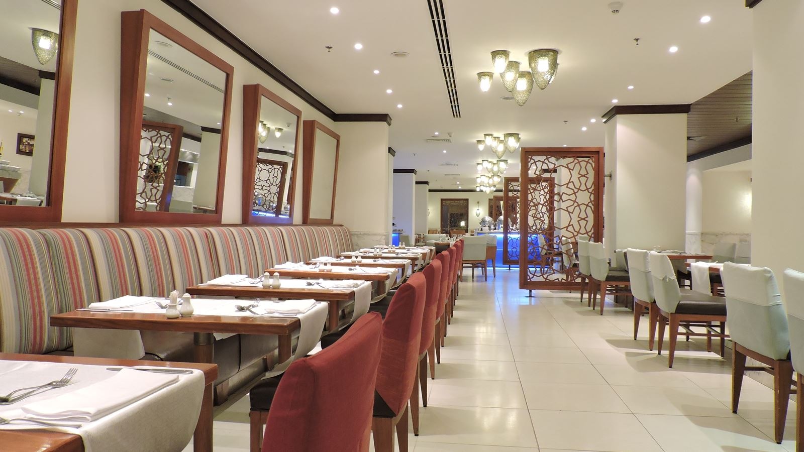 restaurants-al-kasr-open-buffet