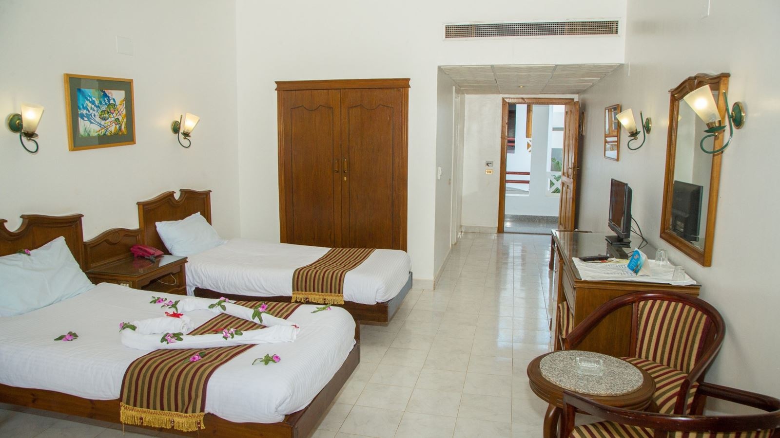 rooms-standard-room--gardenpoolview