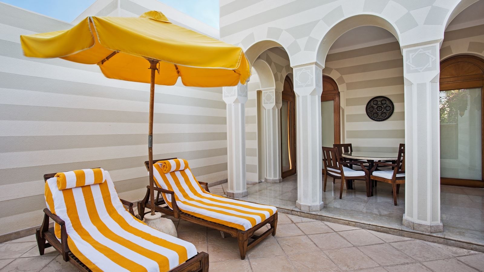 rooms-grand-suite-with-private-pool