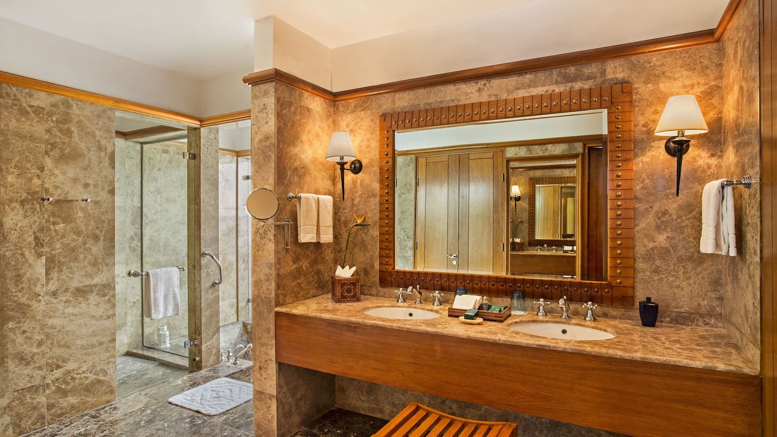 rooms-royal-suite-private-pool