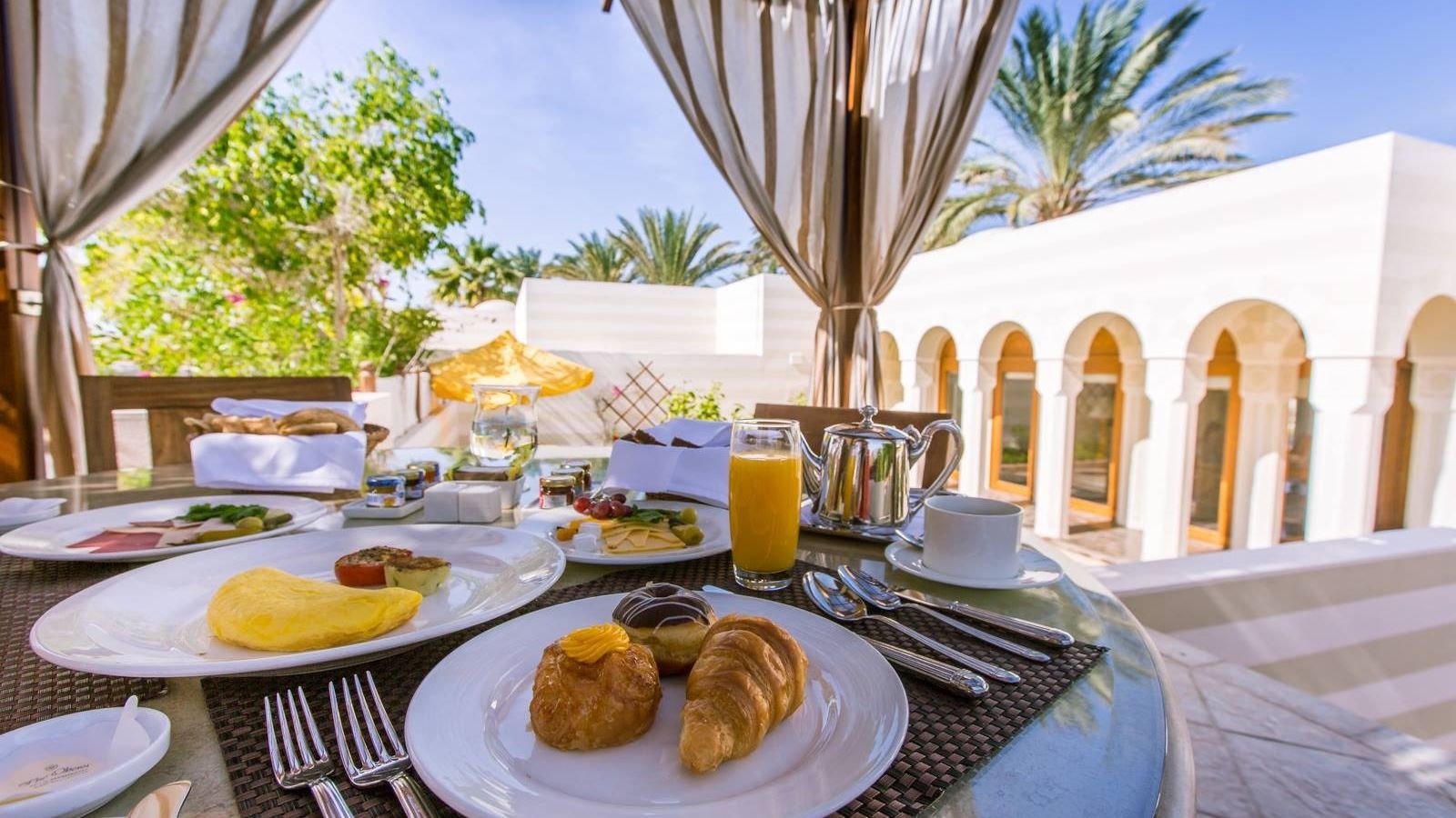 rooms-royal-suite-private-pool