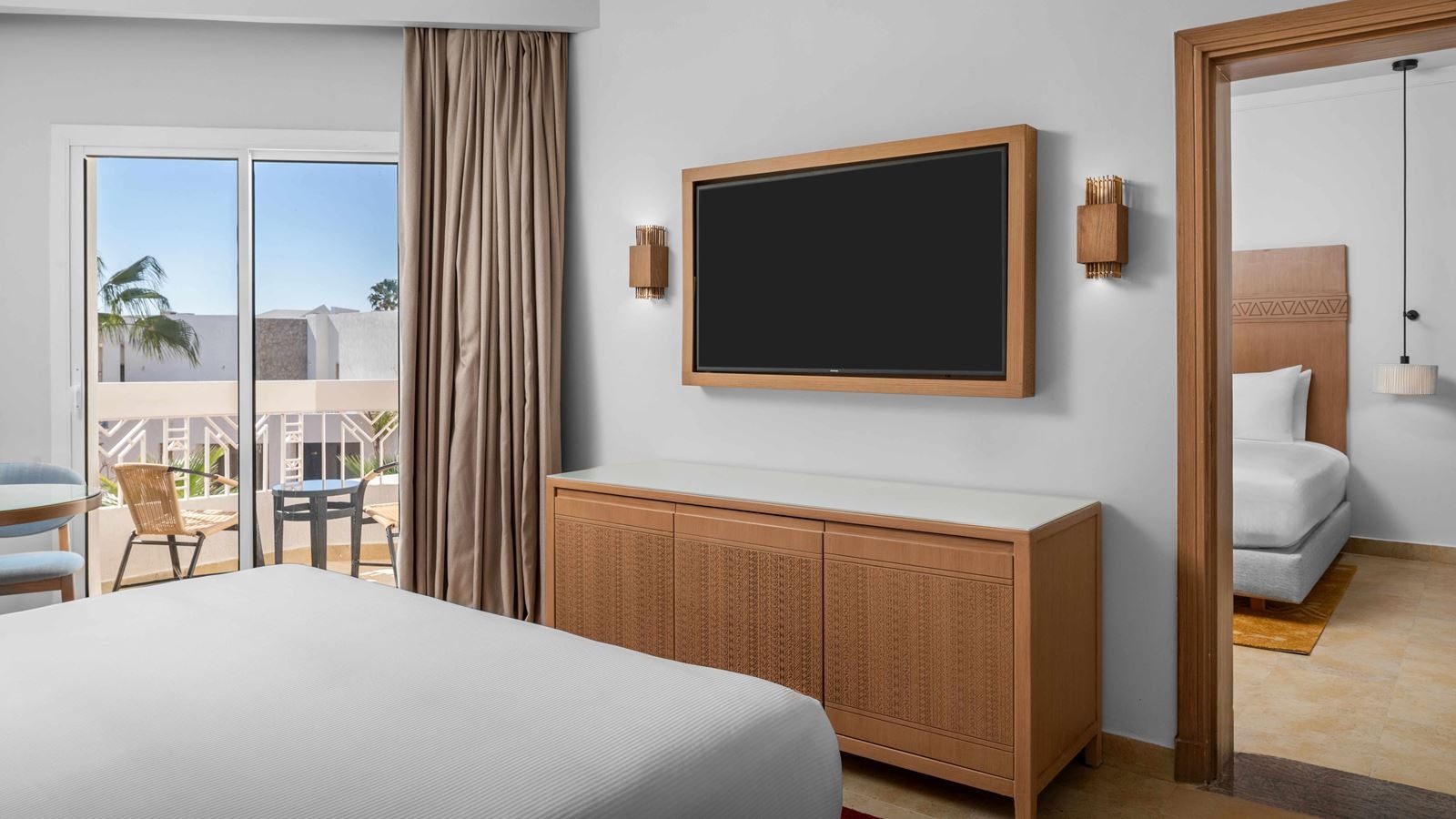 rooms-beachside-premium-family-room-garden-view--2-connected-rooms