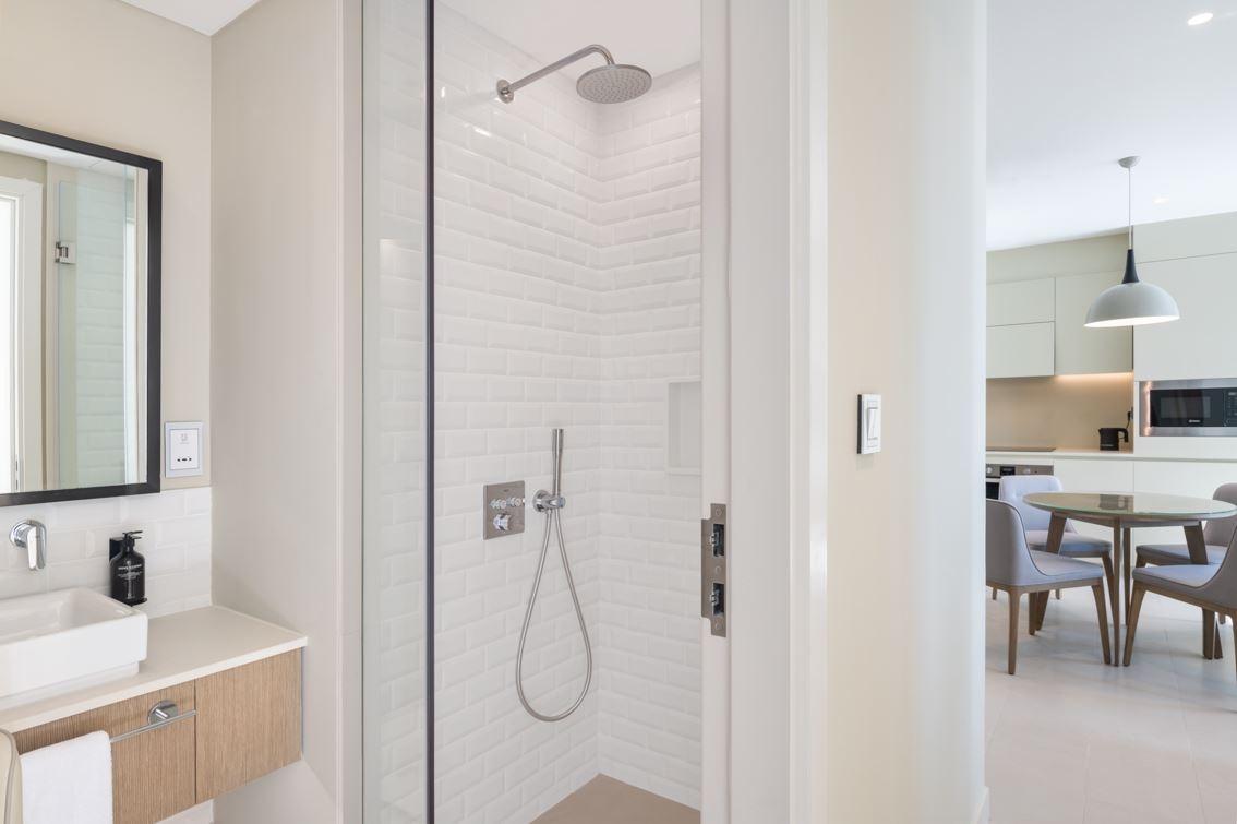 rooms-deluxe-two-bedroom-apartment