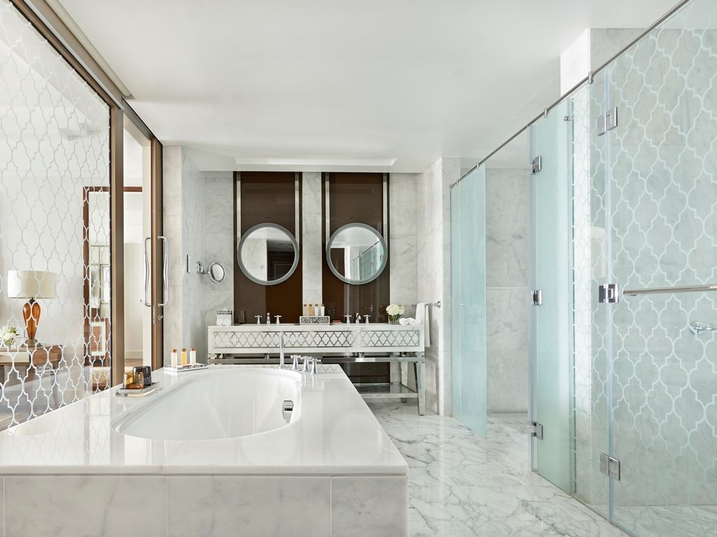 rooms-waldorf-astoria-suite