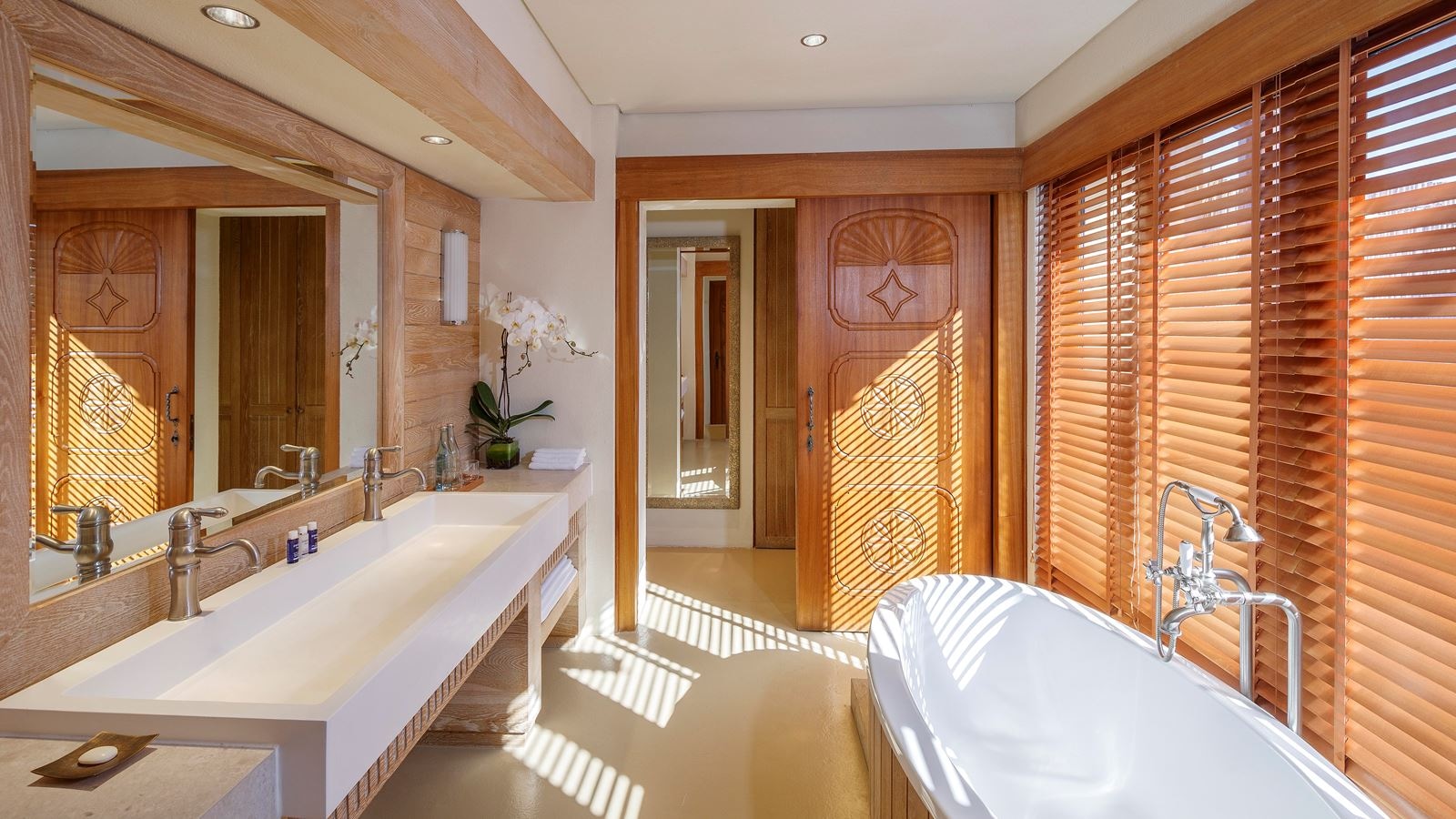 rooms-one-bedroom-beach-pool-villa