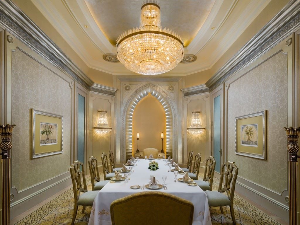 rooms-3-bedroom-palace-suite