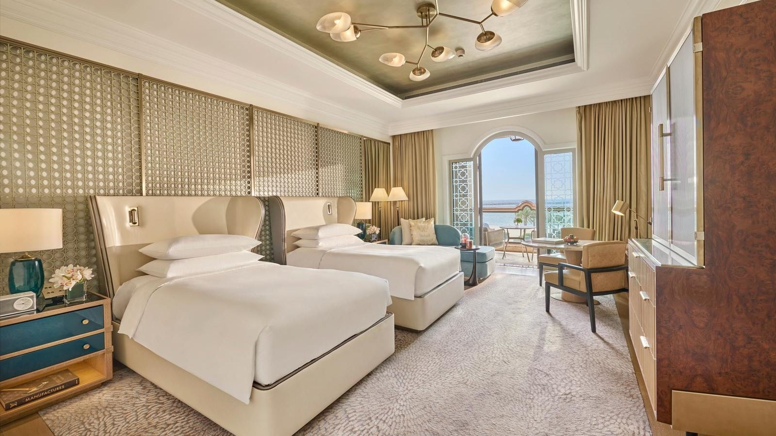 rooms-family-club-sea-view-room