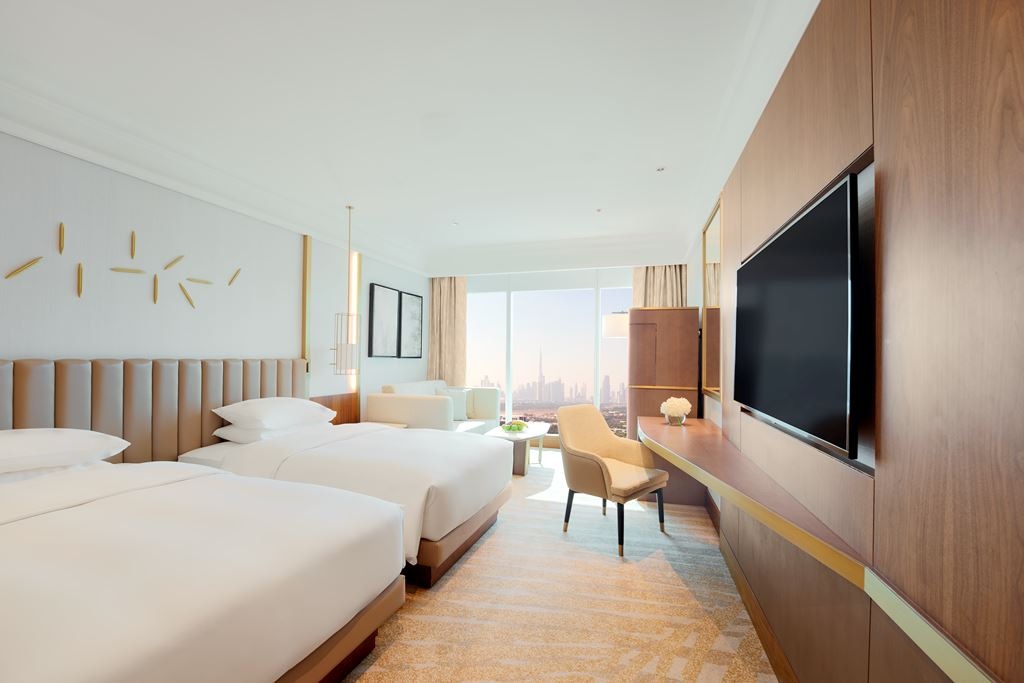 rooms-deluxe-family-room-with-unlimited-waterpark-access