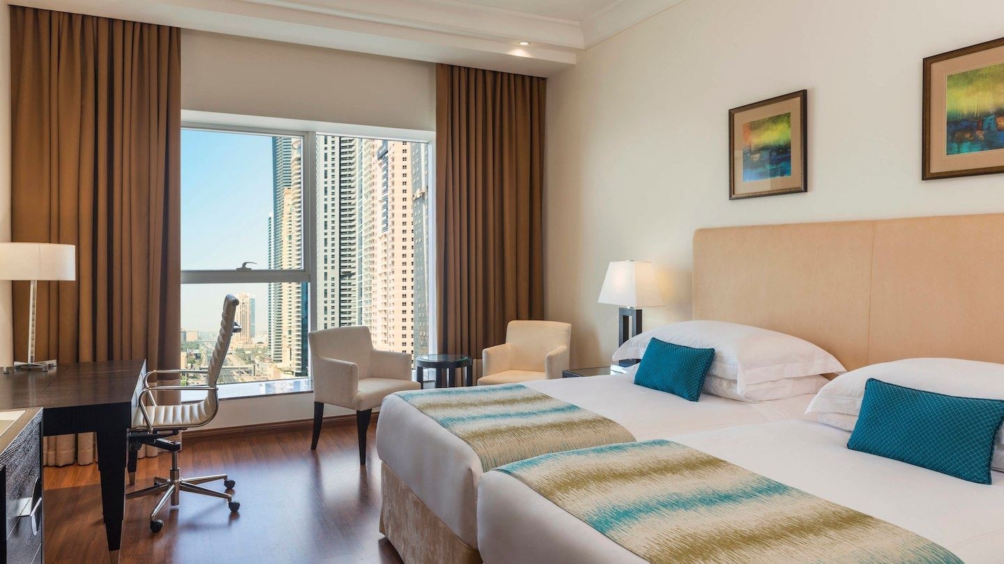 rooms-three-bedroom-tower-1-suite