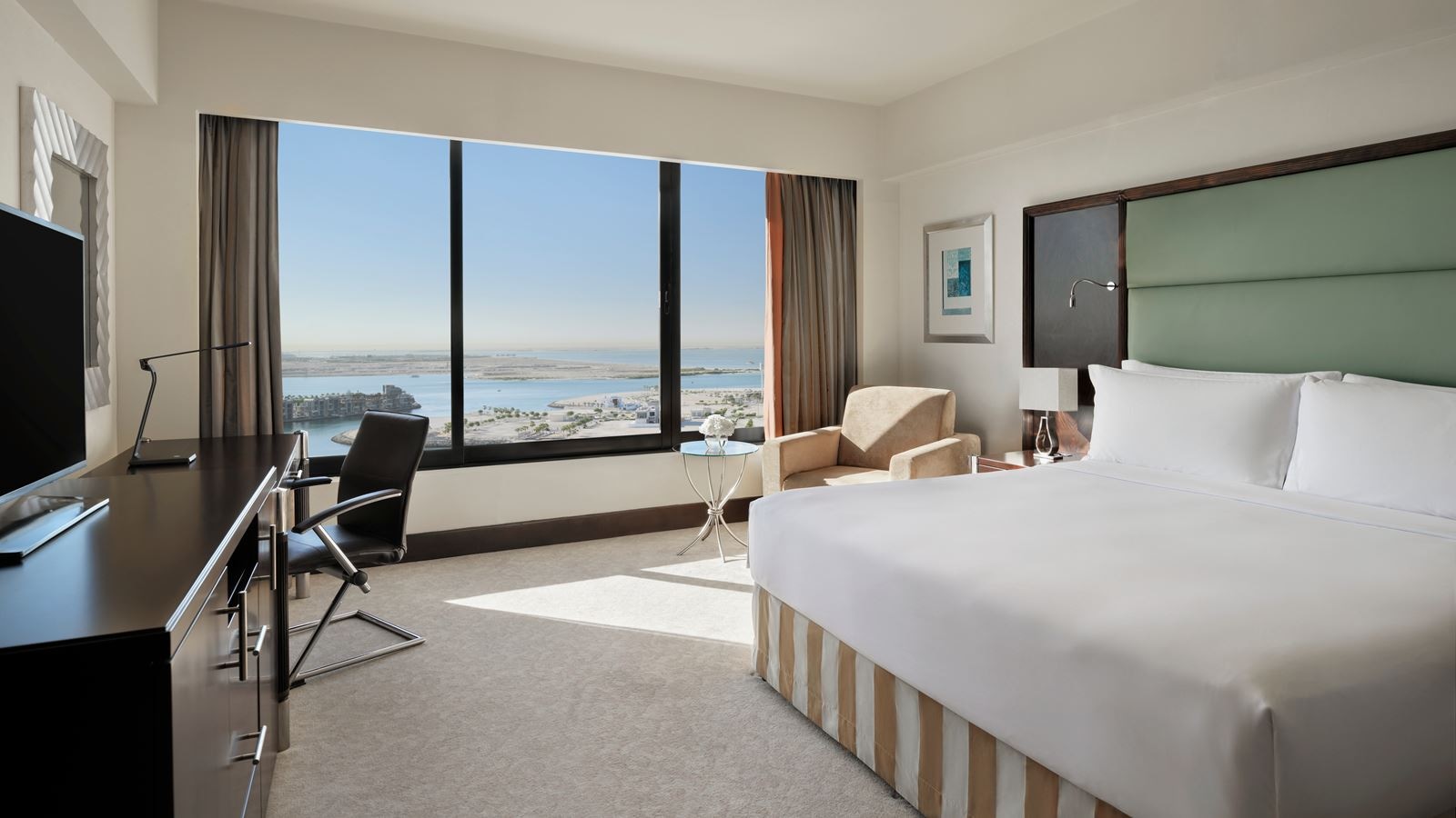 rooms-club-room-sea-view