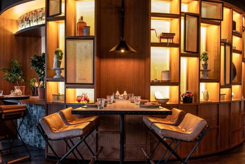 restaurants-restaurants