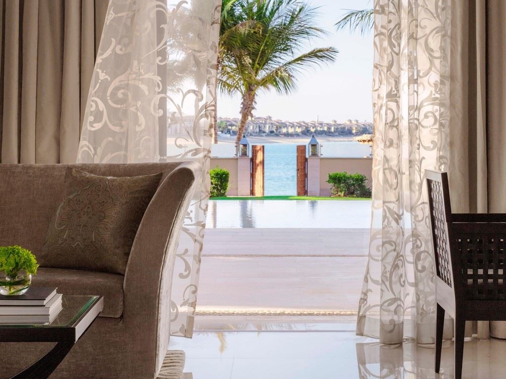 rooms-palm-beach-villa--02-bedroom