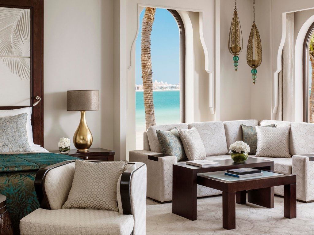 rooms-palm-beach-junior-suite-with-a-pool