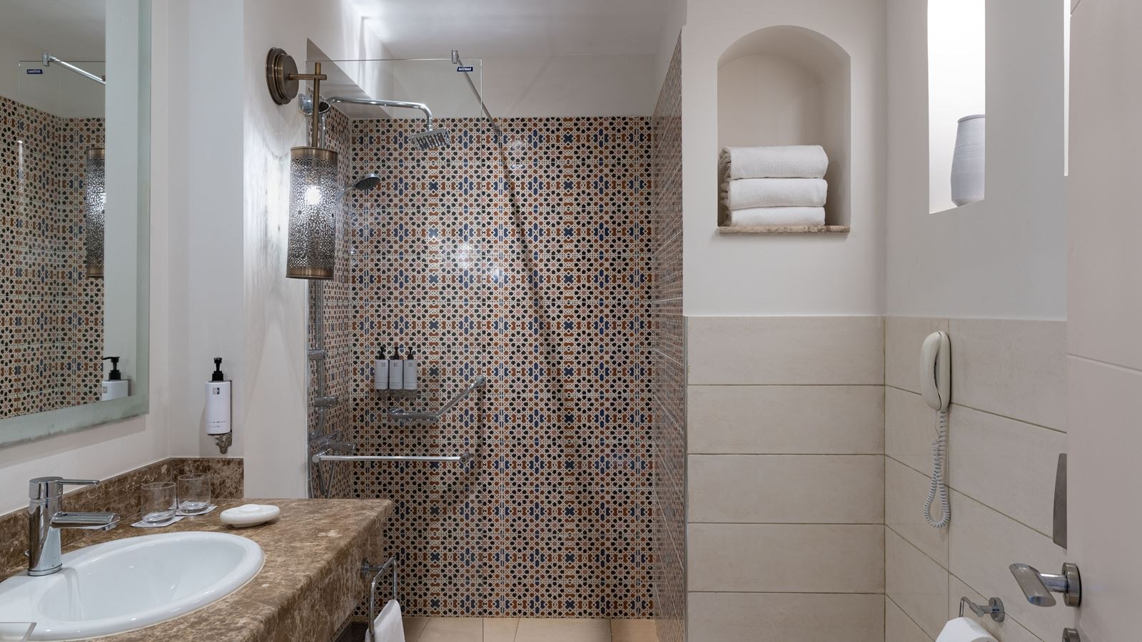 rooms-garden-view-room-king-or-twin