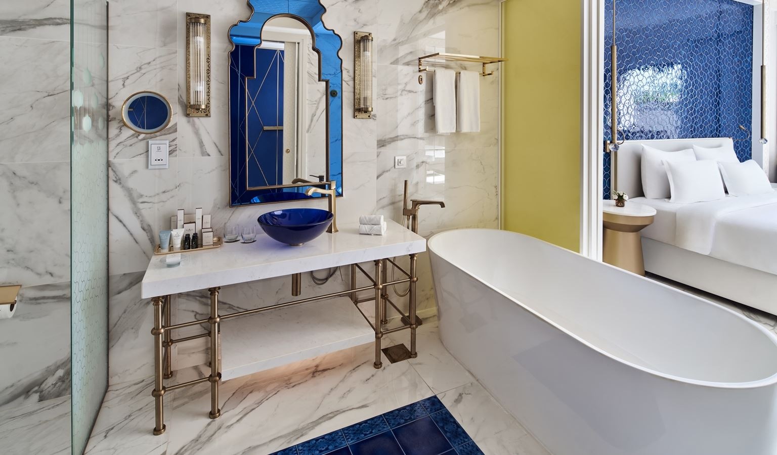 rooms-premium-room-pool-access