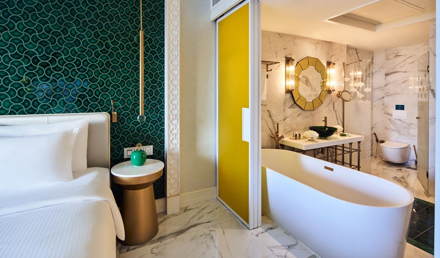 rooms-one-bedroom-suite-pool-access