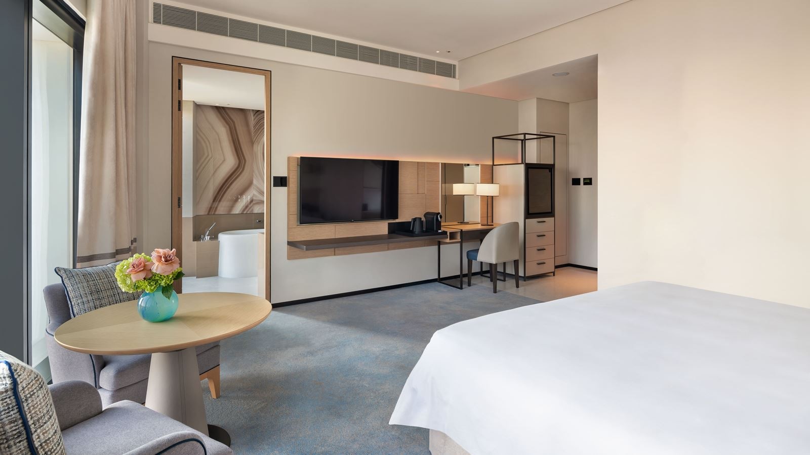 rooms-deluxe-marina-view