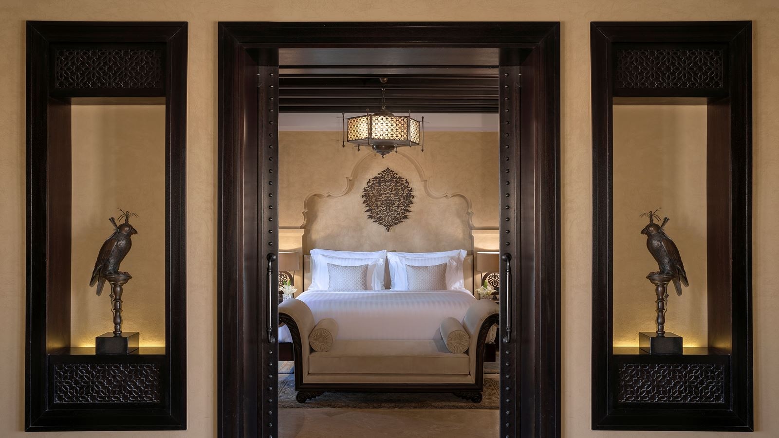 rooms-royal-pavilion-pool-villa