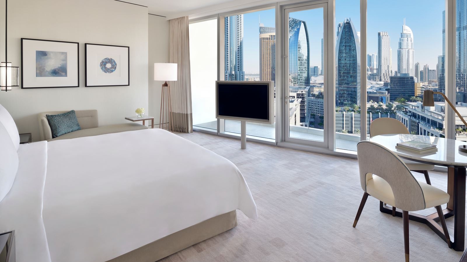 rooms-premier-burj-view-room-king