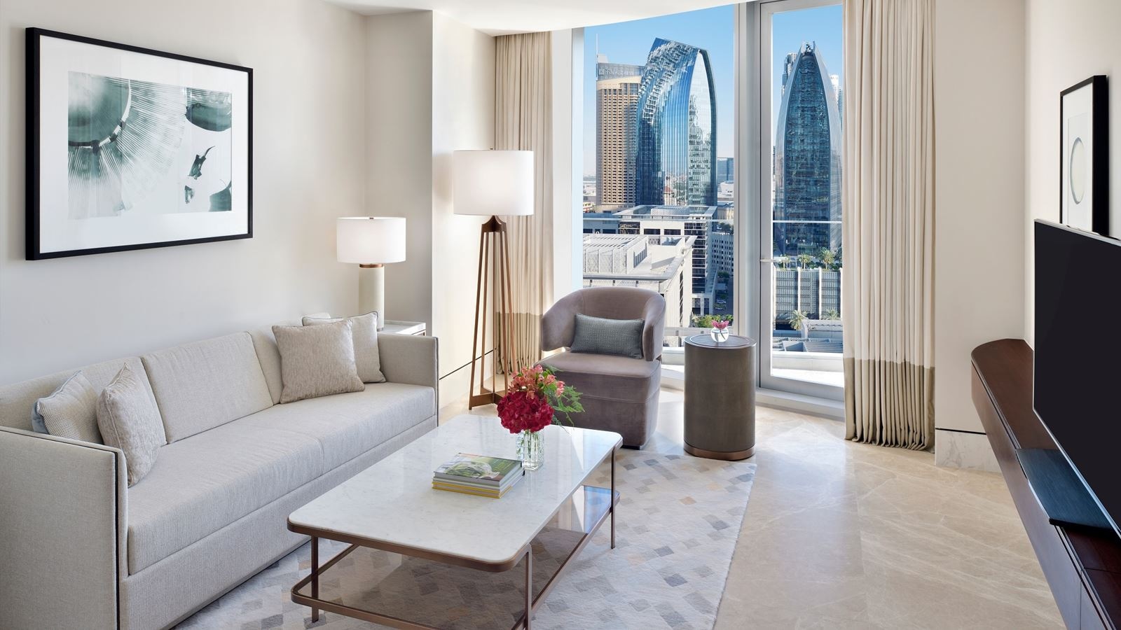 rooms-executive-suite-sky-view