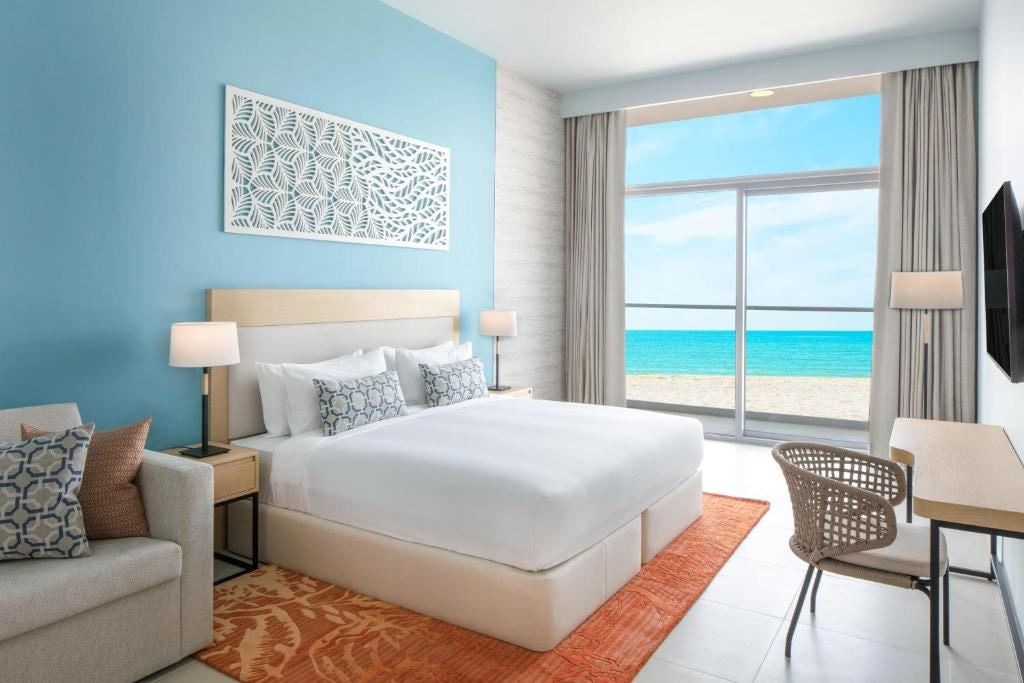 rooms-superior-room-panoramic-sea-view-king