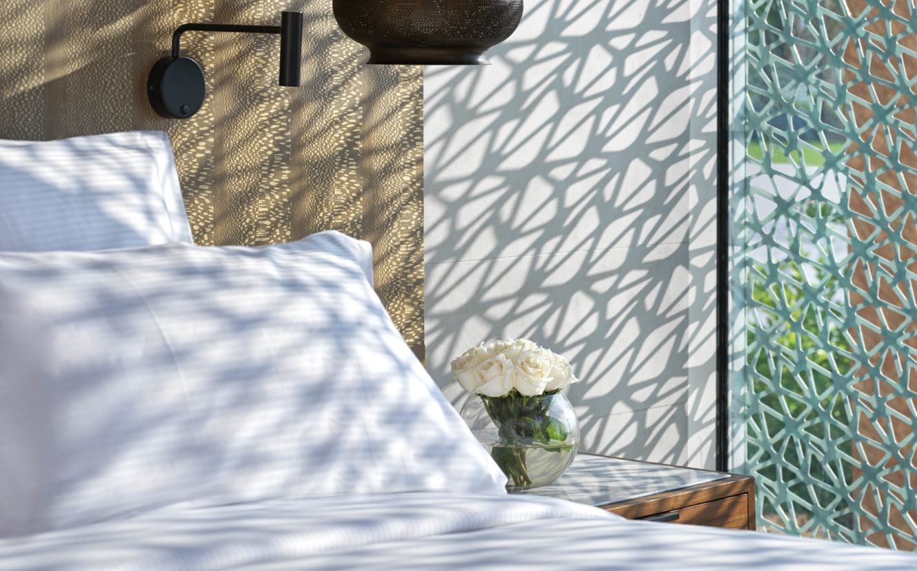 rooms-beachfront-private-pool-club-villa