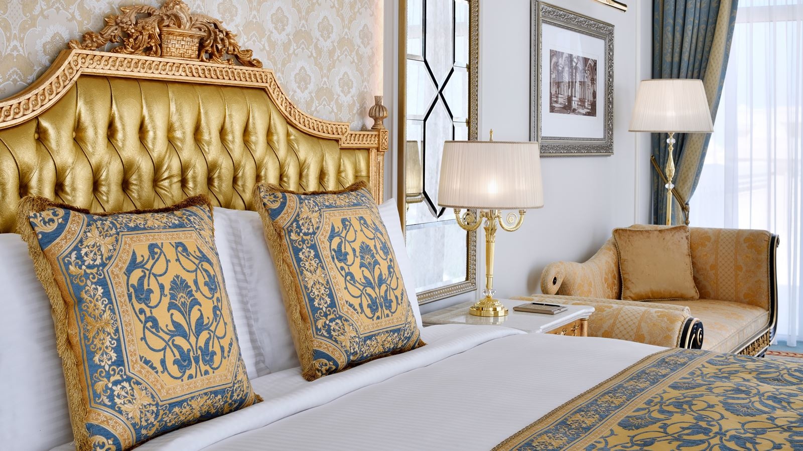 rooms-premier-jacuzzi-suite-one-bedroom-palm