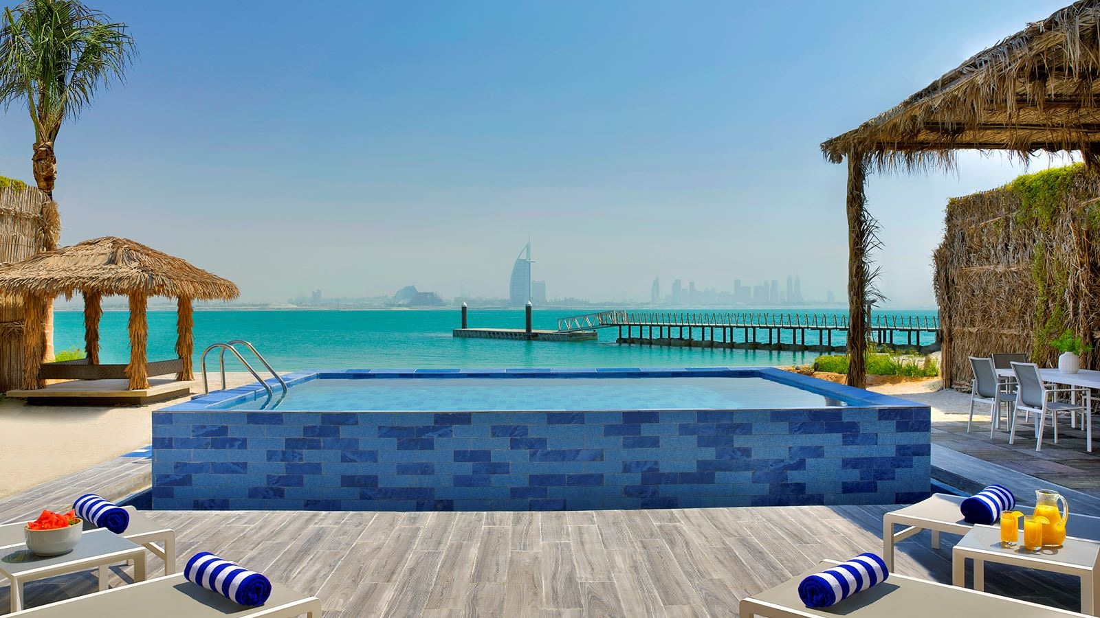 rooms-four-bedroom--beach-pool-villa